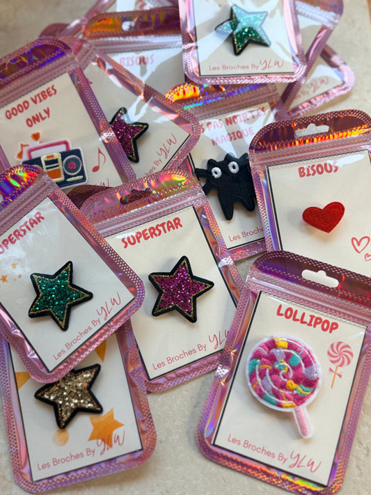 Broches tendance pailletées ✨ Étoiles, Abeilles & Accessoires fantaisie YLW