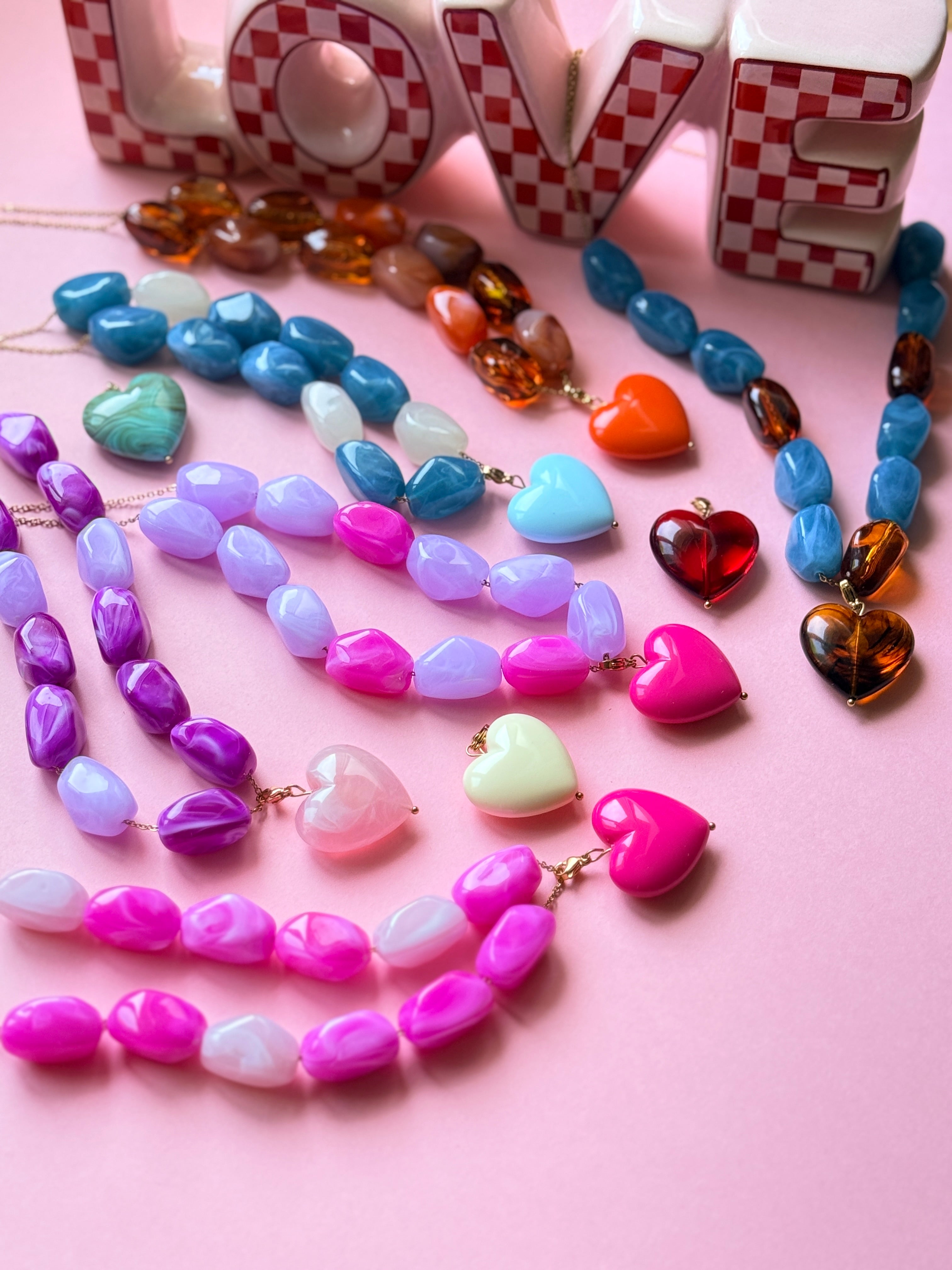 Collier perles acrylique colorées pendentif cœur Big Heart pièces uniques - collection Pop Therapy YourLittleWords