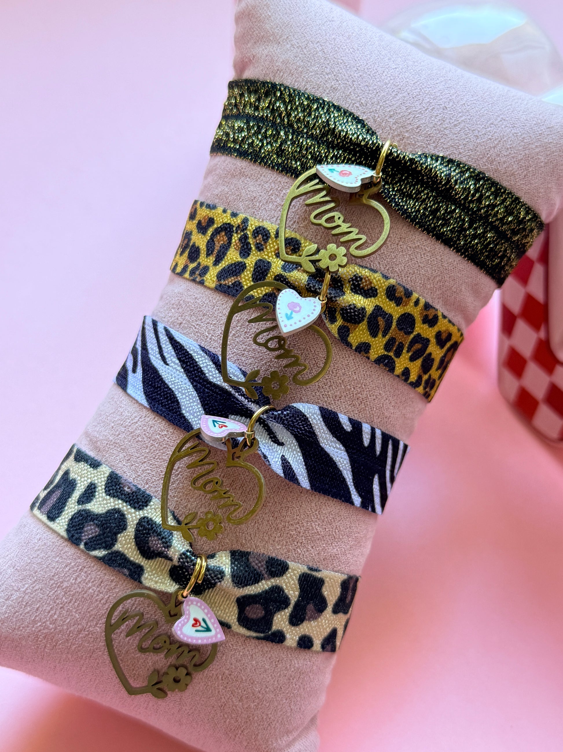 Bracelet ruban élastique animal print breloque MUM acier inoxydable doré édition limitée Fête des Mères - YourLittleWords
